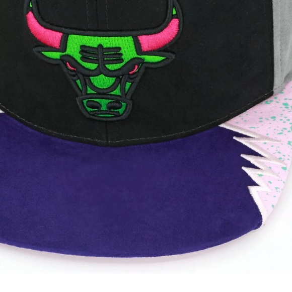 Mitchell & Ness Chicago Bulla Snapback Hat Cap For Jordan 5 Retro Bel-Air - Picture 4 of 5